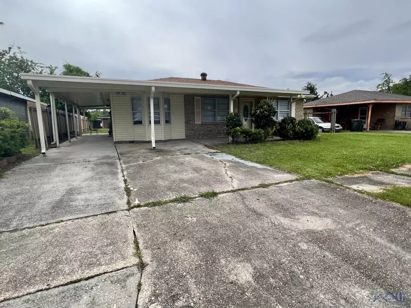 5 Kingsridge Loop, Houma, LA 70363