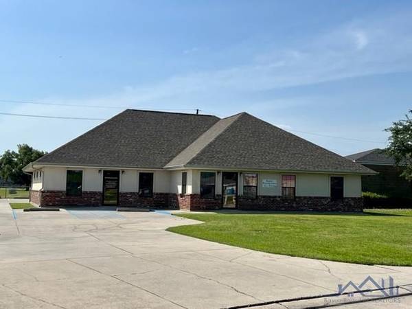 8 Professional Drive, Houma, LA 70360