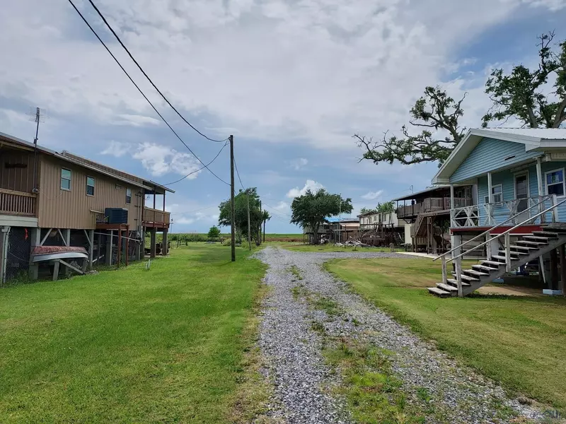 J And V Guidry Court, Pointe Aux Chene, LA 70377