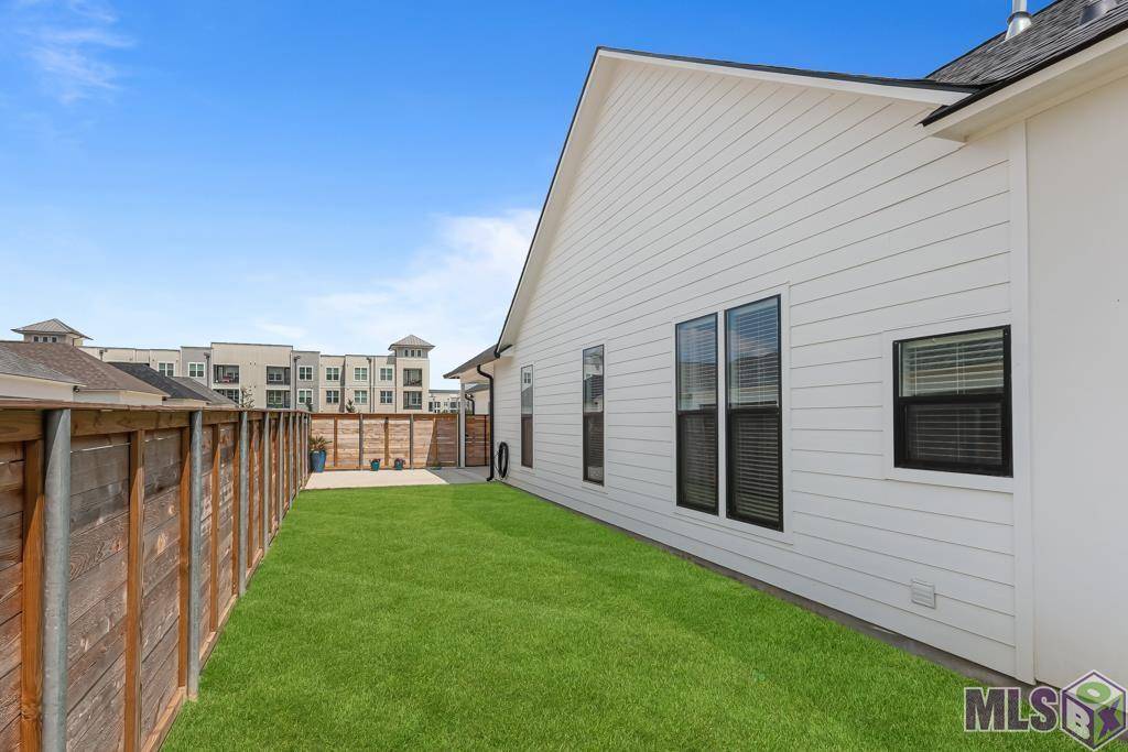 Baton Rouge, LA 70818,9975 Stonewater Dr