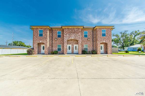 151 Dixie, Houma, LA 70363