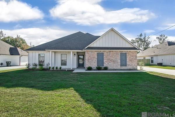 35293 Cane Market Rd, Denham Springs, LA 70706