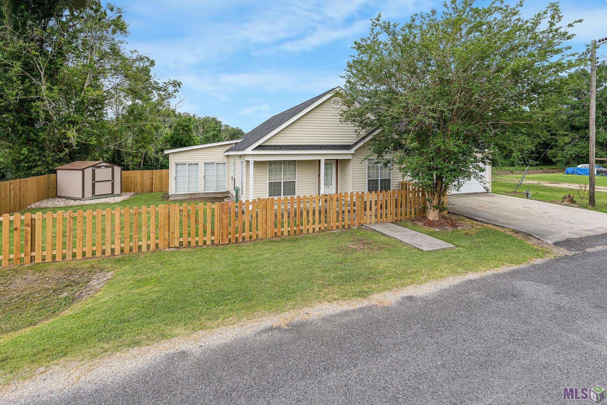 112 Mulberry St, Schriever, LA 70395