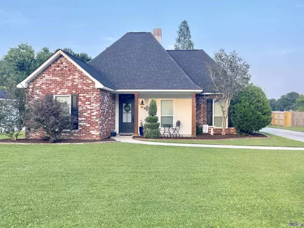 10054 River Run Estates Rd, St Amant, LA 70774