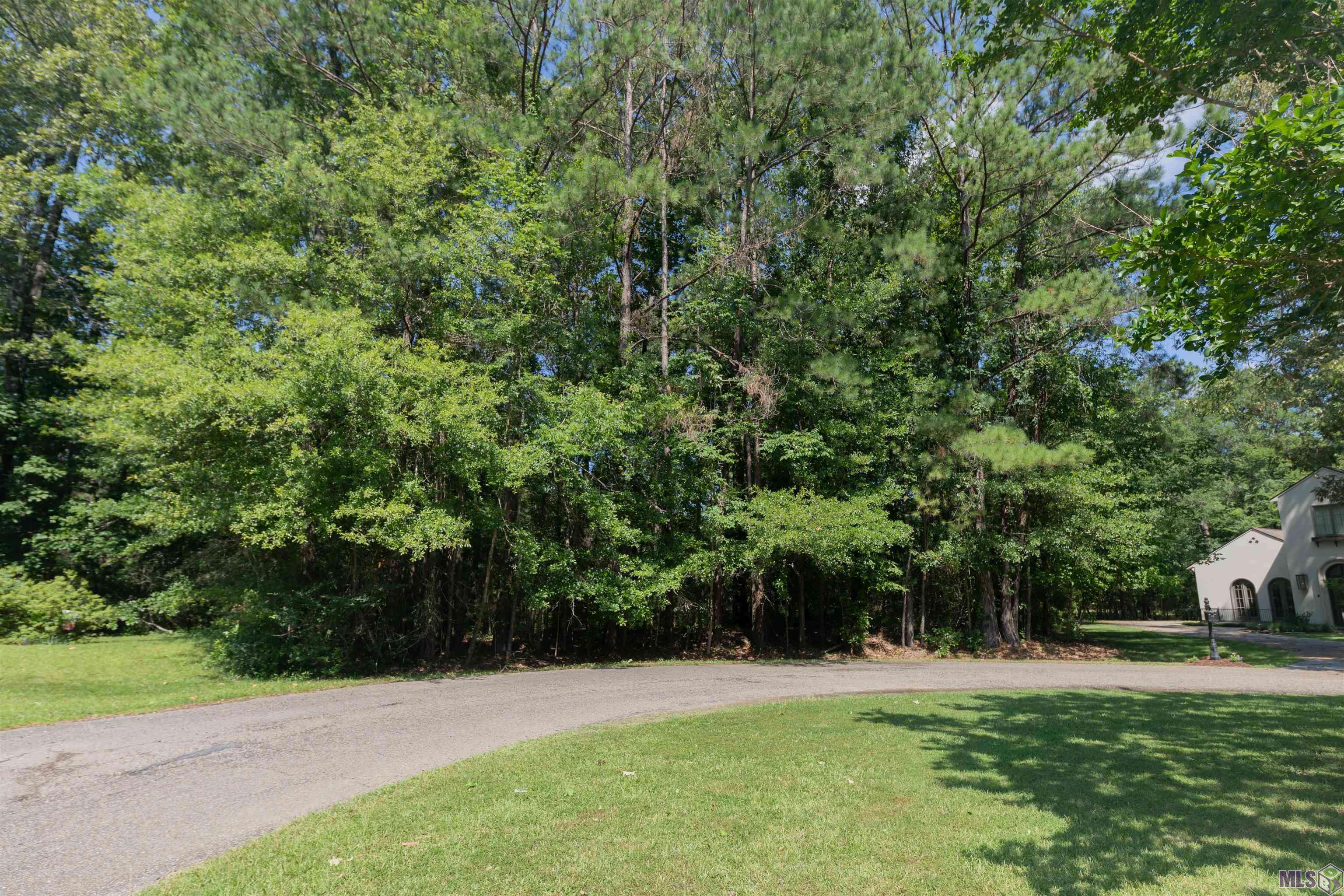 St Francisville, LA 70775,5875 Barrow Place