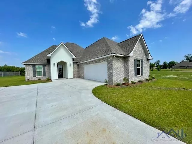 327 Modesto Drive, Houma, LA 70364