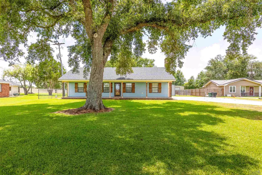 1739 Bayou Blue Rd, Houma, LA 70364