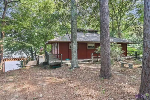 10565 New Dawn Ln, St Francisville, LA 70775