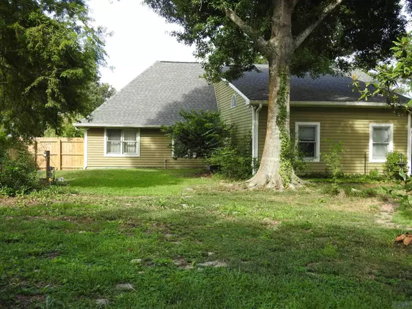 Schriever, LA 70395,108 Fence Row Street