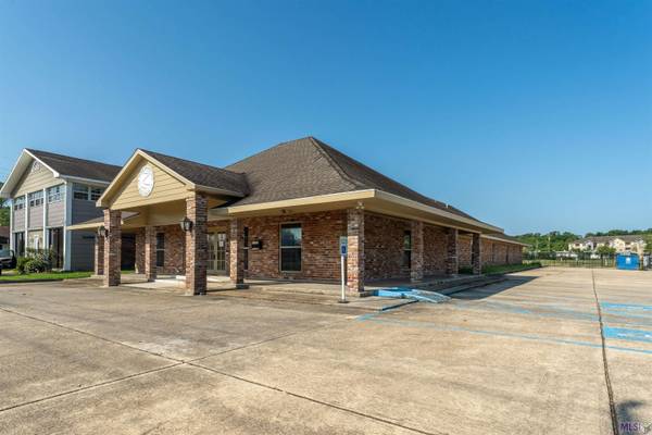 1881 Wooddale Blvd,  Baton Rouge,  LA 70806