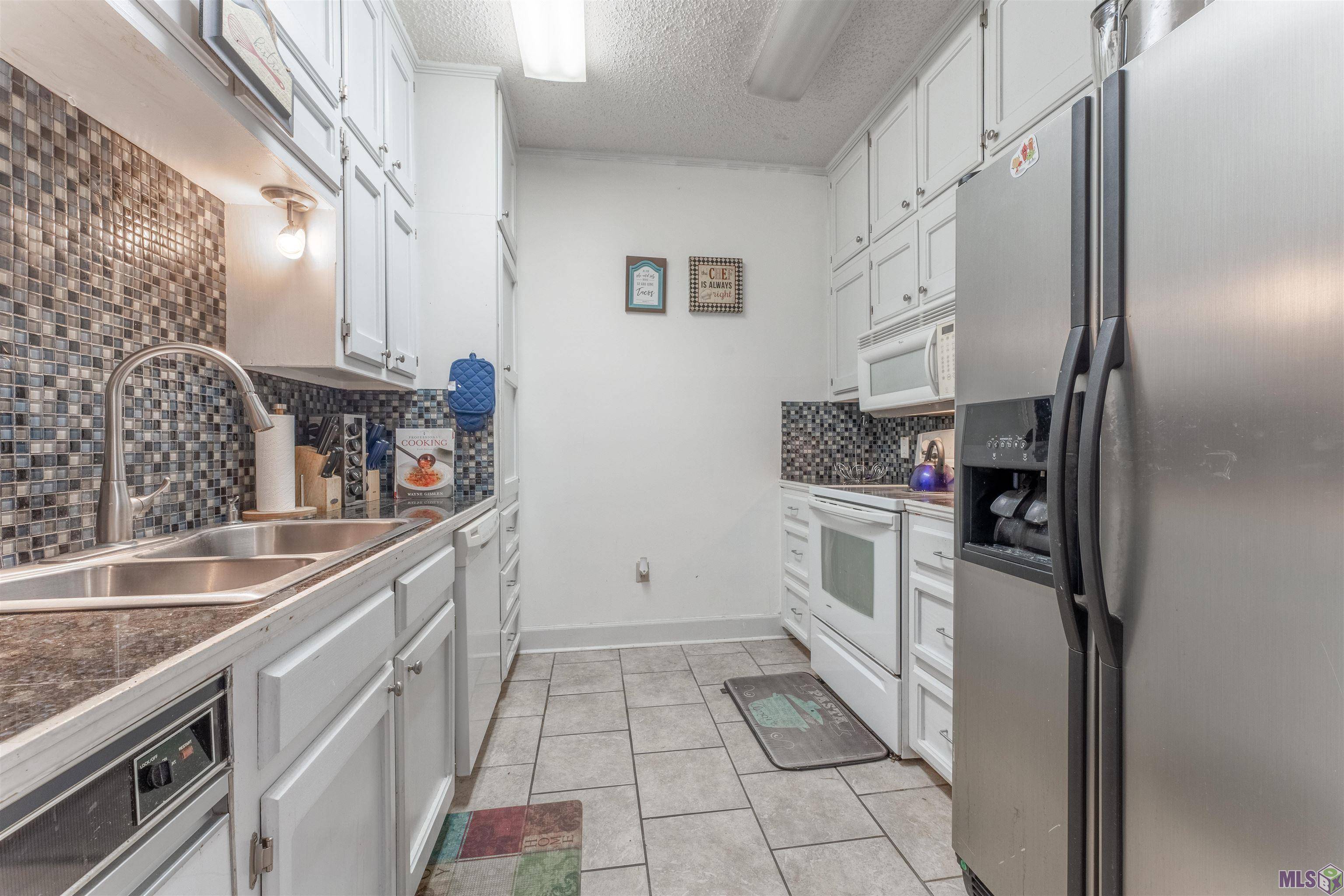 Baton Rouge, LA 70815,279 Marilyn Dr ##11