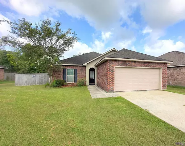 6762 Silver Springs Dr, Greenwell Springs, LA 70739