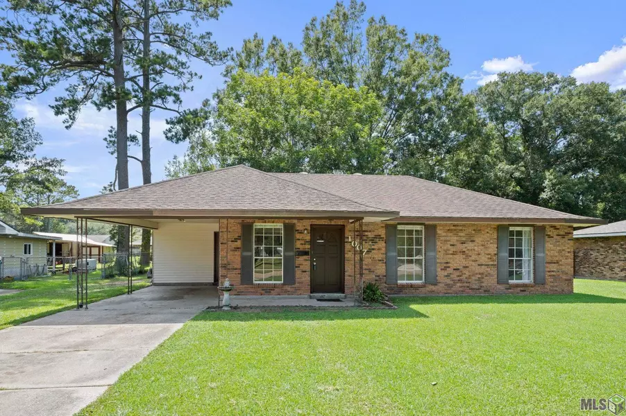 1007 Bruce Dr, Denham Springs, LA 70726