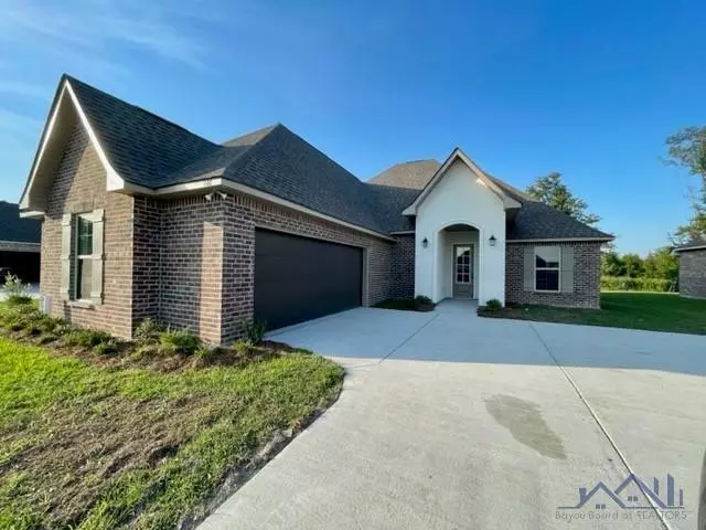 466 Madio Drive, Houma, LA 70364