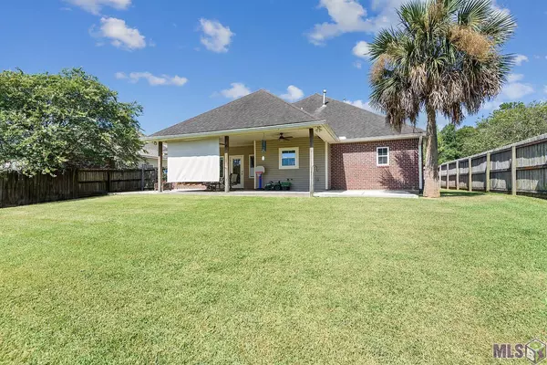 Walker, LA 70785,28024 Foxfire Ave