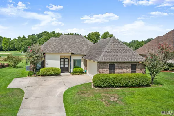 22748 Fairway View Dr, Zachary, LA 70791