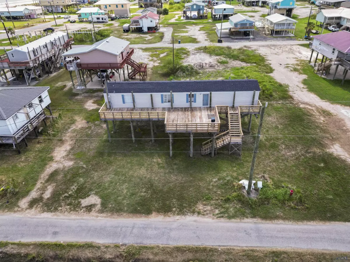 Grand Isle, LA 70358,125 Fir St