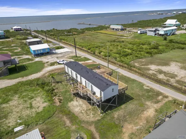 Grand Isle, LA 70358,125 Fir St
