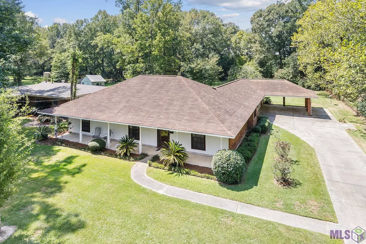 Baker, LA 70714,223 W Magnolia Dr