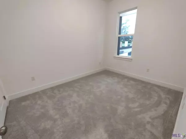 Baton Rouge, LA 70816,16113 Chancel Ave