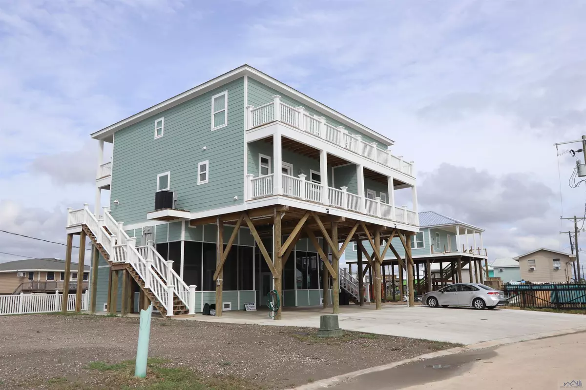 Grand Isle, LA 70358,158-B Boudreaux Ln ##8