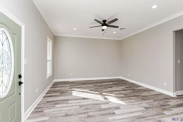 Port Allen, LA 70767,175 N 14th St