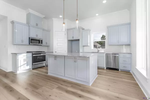 6656 Silver Oak Dr, Baton Rouge, LA 70817