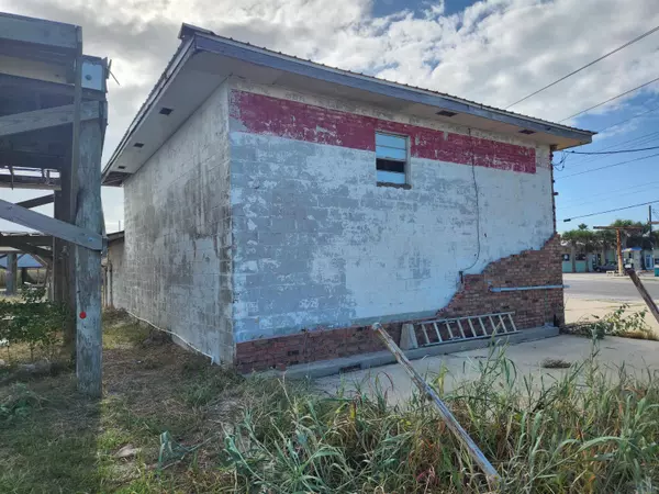 Grand Isle, LA 70358,3052 Highway 1