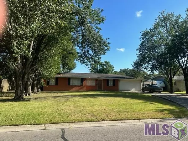 9333 N Parkview Dr, Baton Rouge, LA 70815