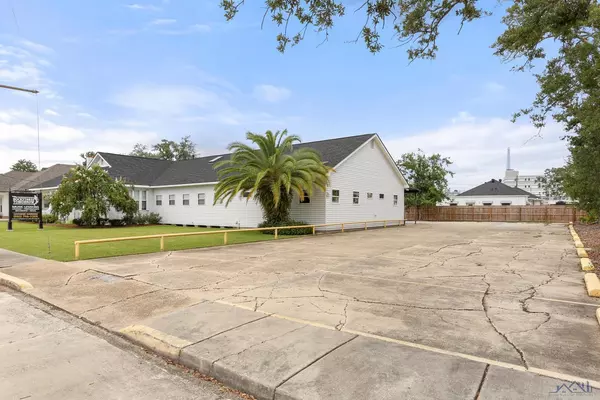 Houma, LA 70364,895 Verret St