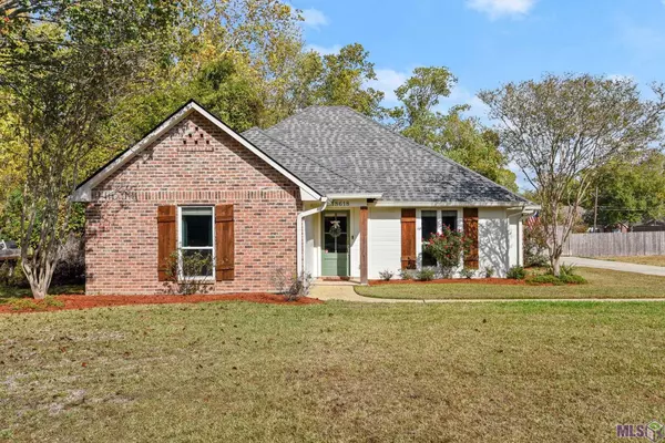 18618 White Oak Dr, Prairieville, LA 70769