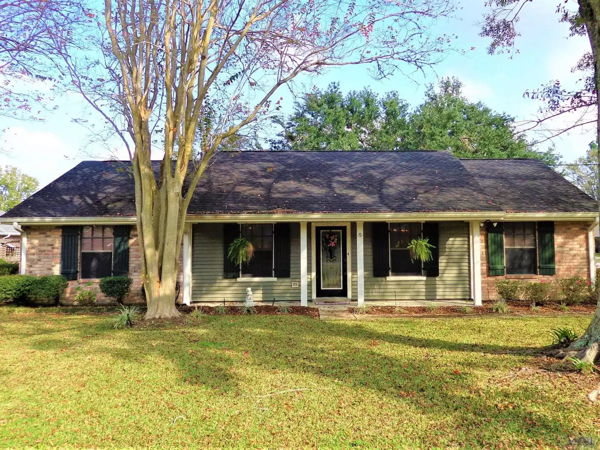 Schriever, LA 70395,101 Honeysuckle Dr