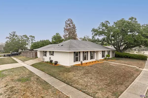 Baton Rouge, LA 70810,11529 Rue Villantray