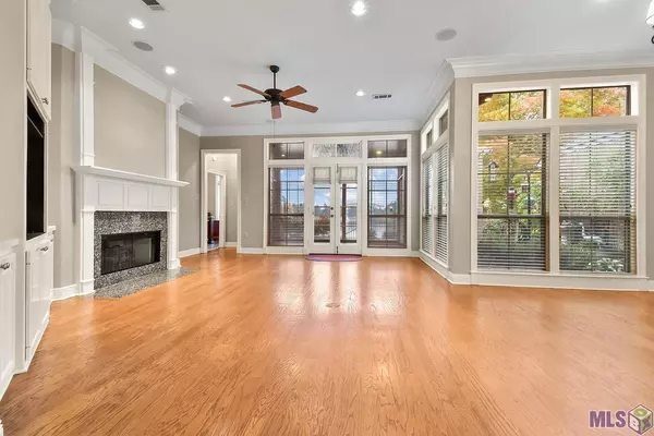 Baton Rouge, LA 70809,10633 Shoreline Dr