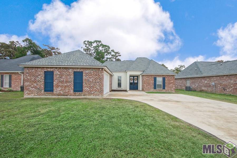 4890 Pointe Prospect Dr, Oscar, LA 70762