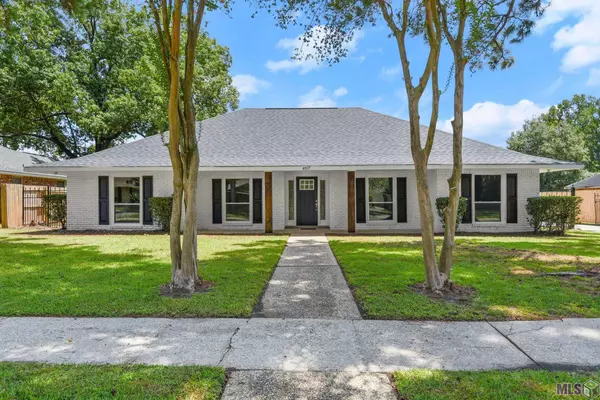 4017 Pine Park Dr, Baton Rouge, LA 70809