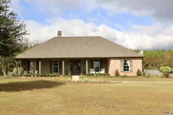7041 Virginia Ln, St Francisville, LA 70775