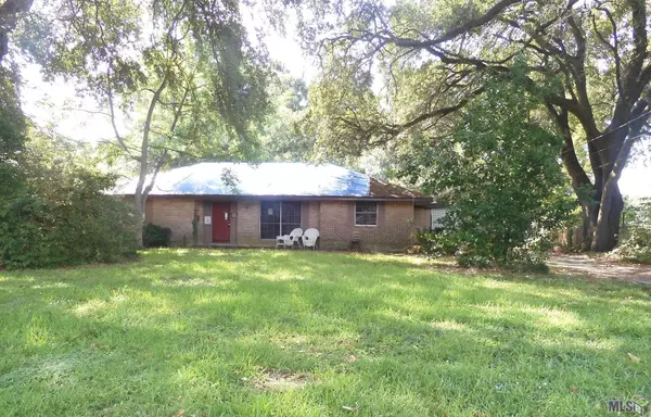 58635 Delacroix Ave, Plaquemine, LA 70764