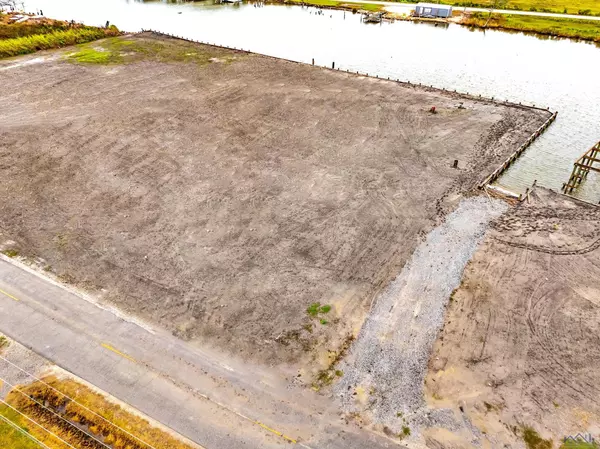 Dulac, LA 70353,7735 Shrimpers Row