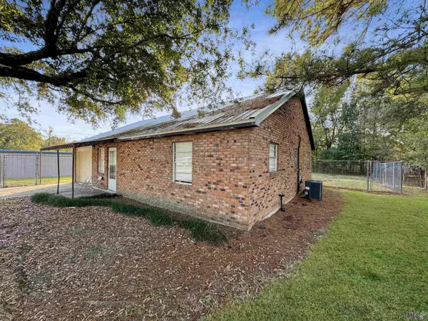 Zachary, LA 70791,9108 Zachary Slaughter Hwy