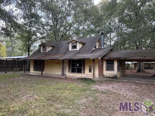 29838 Cedar Ln, Walker, LA 70785