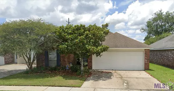 17715 Christophers Crossing Dr, Baton Rouge, LA 70817