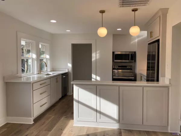 Walker, LA 70785,30215 Walker North Rd