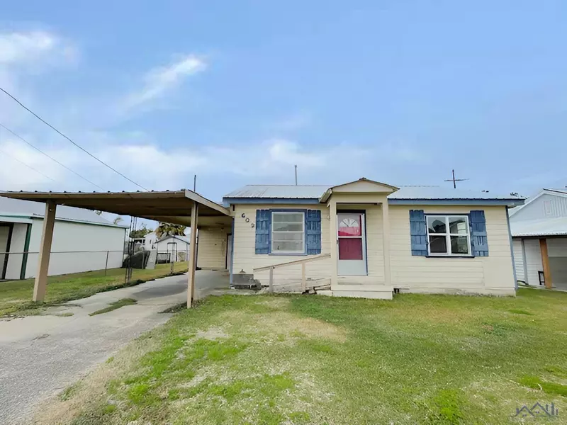 609 Peach St, Houma, LA 70363