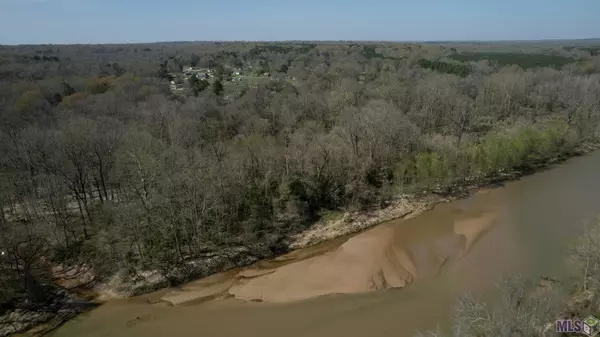 St Francisville, LA 70775,7127 Woodpecker Dr