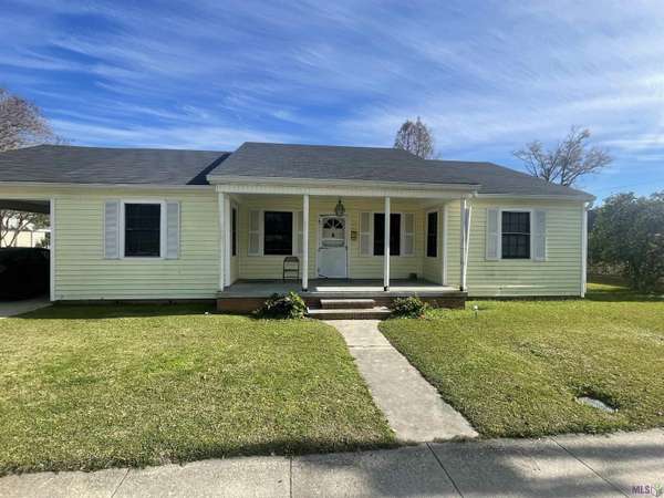 217 St Vincent St, Donaldsonville, LA 70346