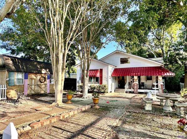 407 E Ascension St, Gonzales, LA 70737