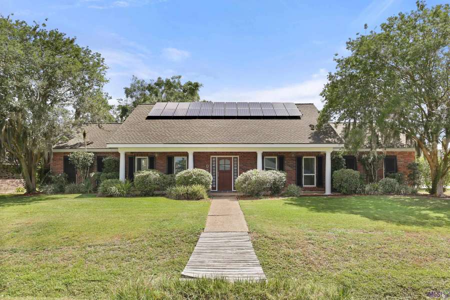 1 Michael Dr, Luling, LA 70070