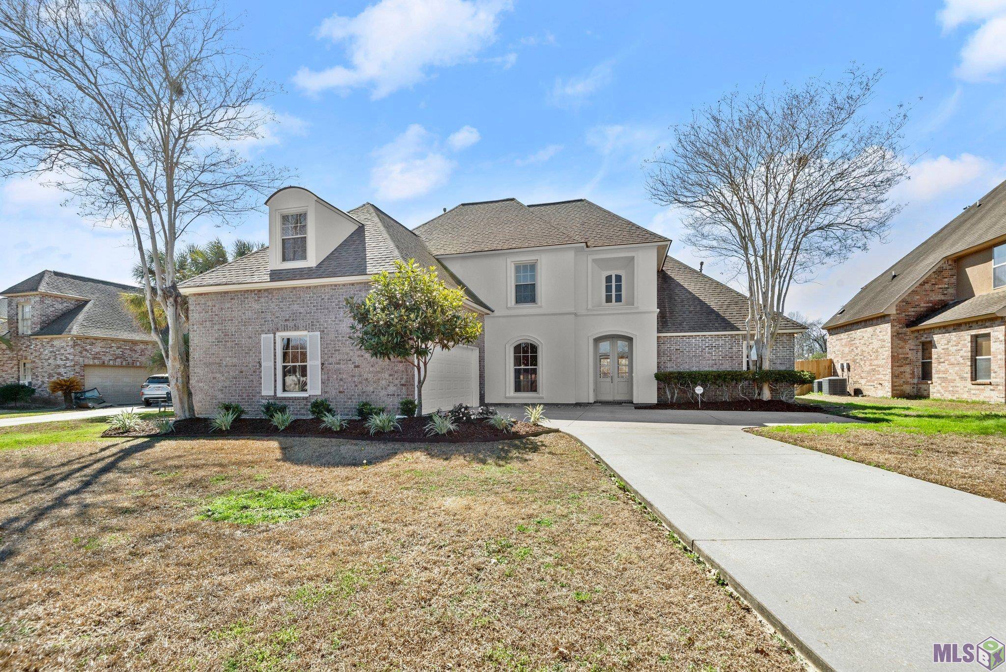 18025 Pine Ridge Dr, Prairieville, LA 70769