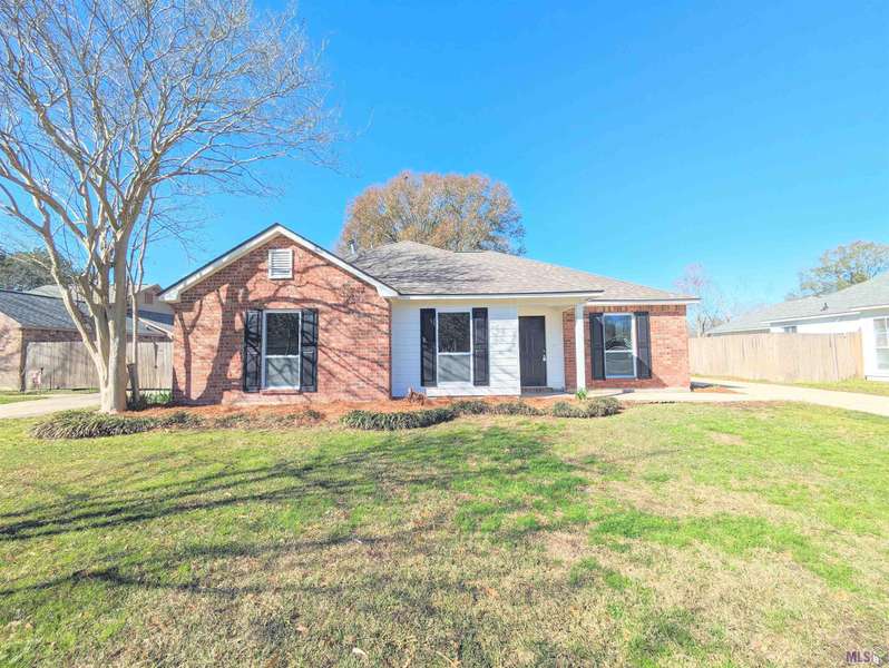 30395 Fairway View Dr, Denham Springs, LA 70726